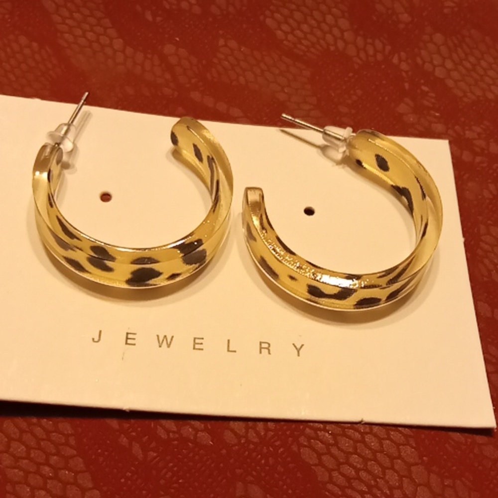 Leopard Hoops - Picture 2 of 2